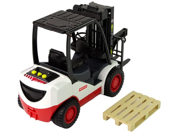 Gaffeltruck som flyttar gaffelpall.