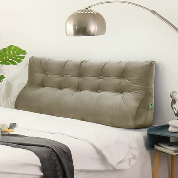 Beige samettityyny Beige samettityyny 120 cm