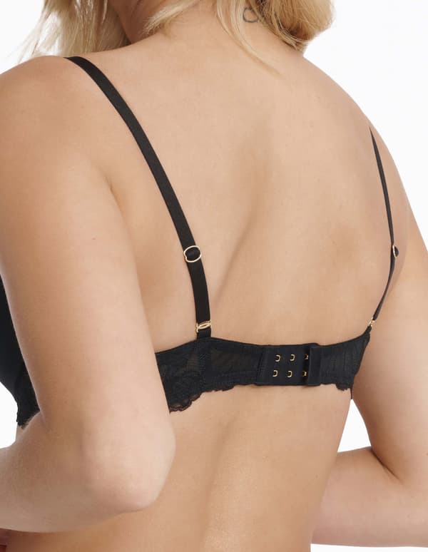 Ihannetapauksessa 65G push-up -rintaliivit