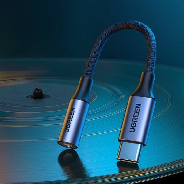 USB-C til 3,5 mm mini-jack hovedtelefonadapter 10 cm - sort
