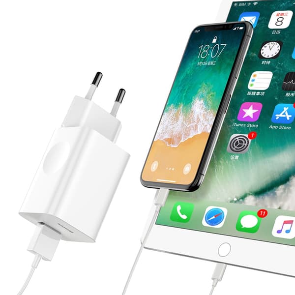 Vægoplader strømforsyning til USB Quick Charge 3.0 kabel hvid