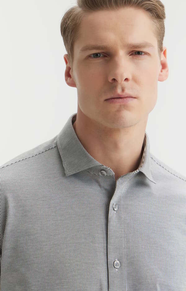 Slim fit stribet skjorte L