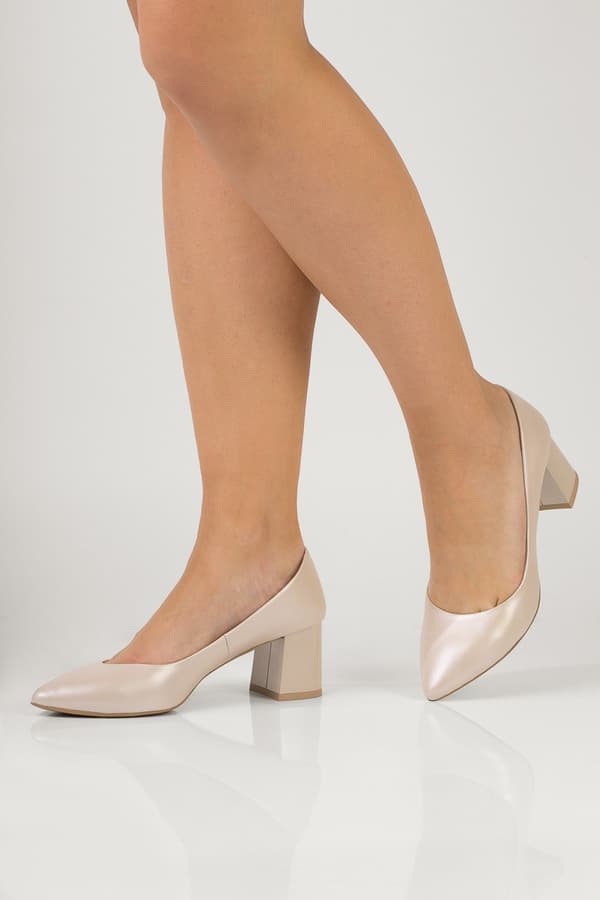 Lave beige pumps med blokhæl Julia 36