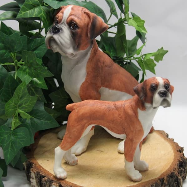 ELEGANT BOXERHUNDEFIGUR