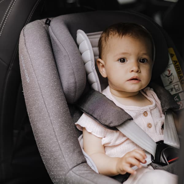 Anti-sved autostol / bilunderlag 0-2 år grå