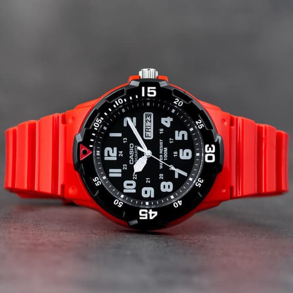 Herrklocka CASIO MRW-200HC-4BVDF 10 bar (zd174b) + Låda