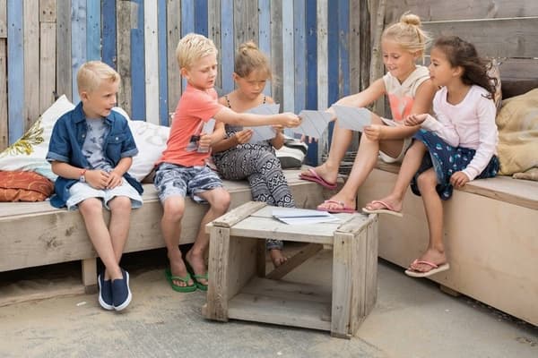 BS Toysin iloinen perhepalapeli lapsille