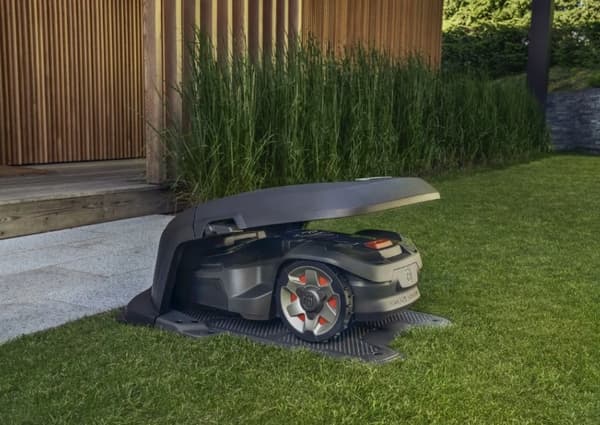 Husqvarna Automower NERA laddstationslås, ja