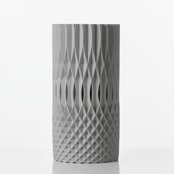 Dekorativ spiralvase, åben form, grå, til blomster, elegant