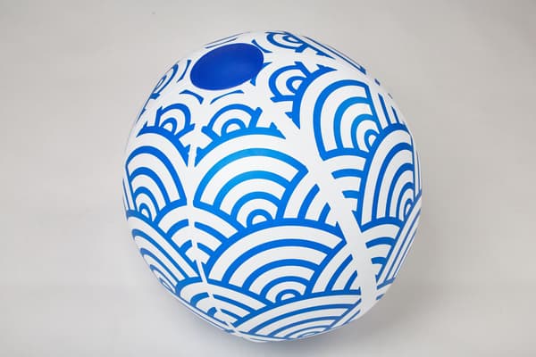 BOLL 40CM VIT OCH BLÅ