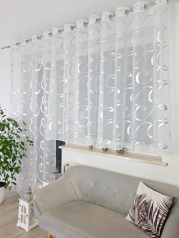 Set balkonggardin av nät med silvermönster