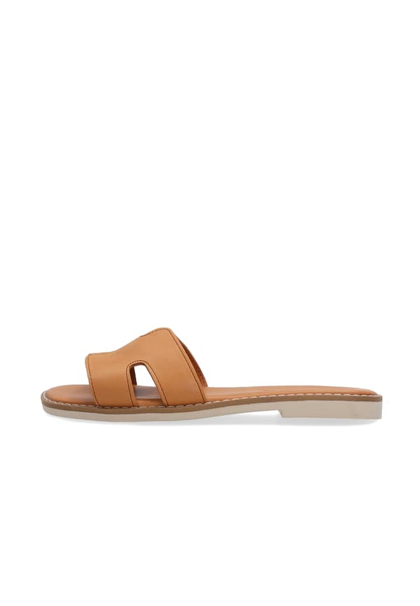 Bruna läderflip-flops med utskärningar för dam Bruna läderflip-flops med utskärningar för dam 37