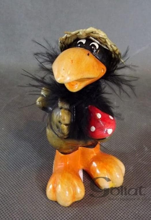 Sort Ravn med Hat - Keramikfigur 13x9cm