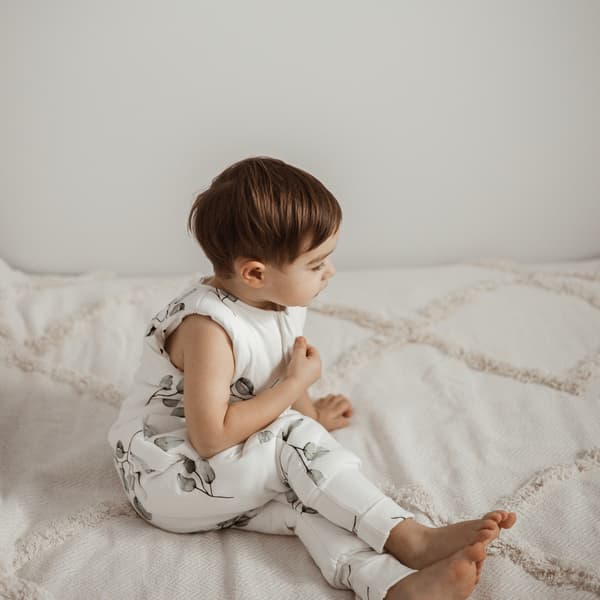 Sovsäck med ben S (1-2 år) Black_Dots