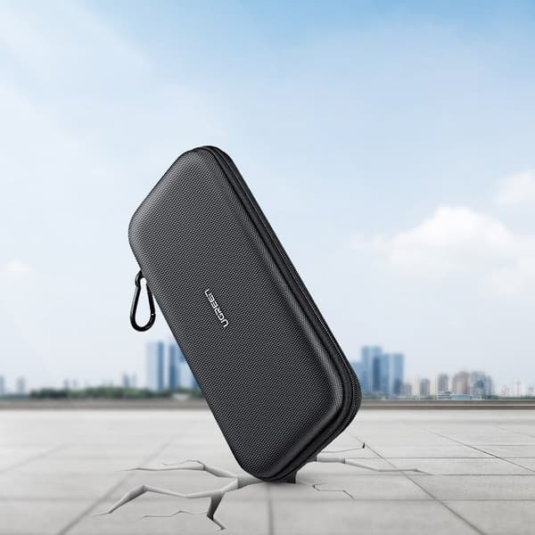 Etui til Nintendo Switch og tilbehør 26x12x4cm sort