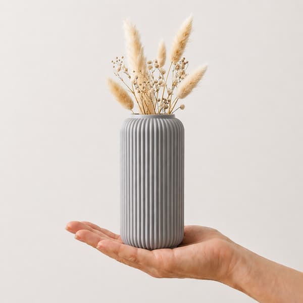 Grå slank rillet vase, moderne minimalistisk japandi