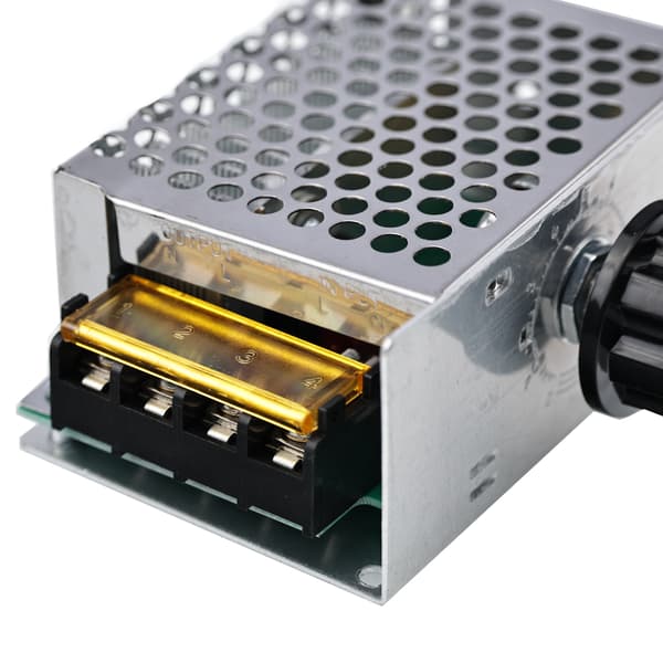 Motorvarvtals-, spännings- och effektregulator 230V 4000W