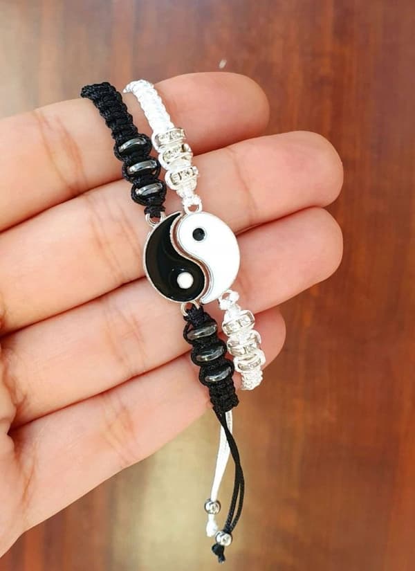 Set med två ARMBAND för YIN & YANG-vänner