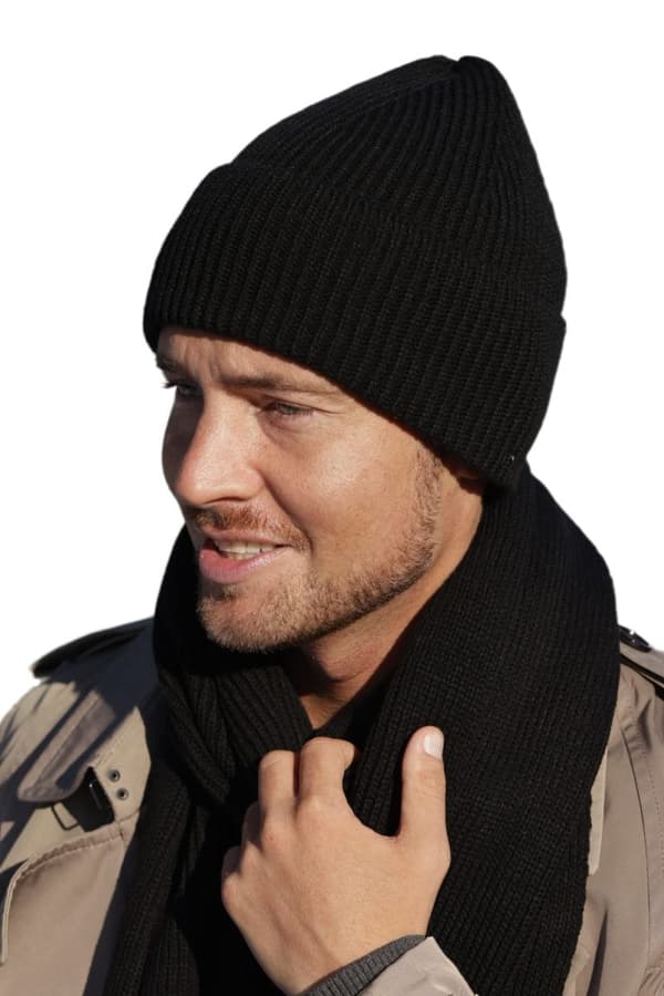 Filip Herre Vinterhue, Sort