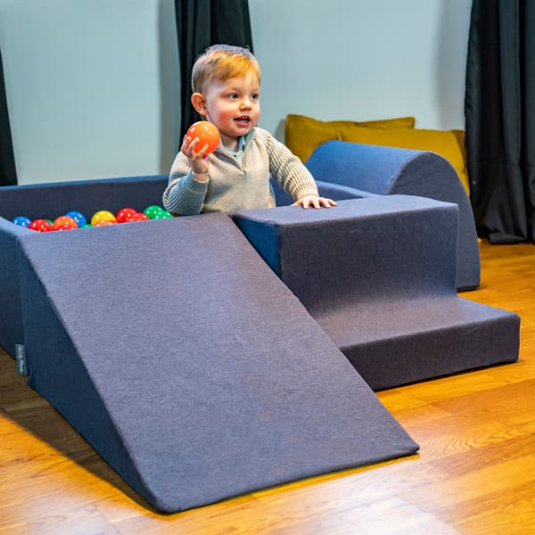 KiddyMoon plastikbolde 7 cm pastelbeige 700 legetøjsbolde sæt