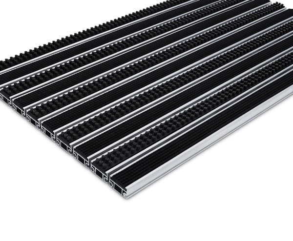 Dörrmatta i aluminium med gummiborstesystem CS22 80x50