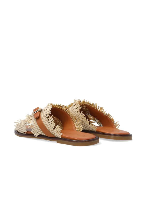 Beige damflip-flops med flätade remmar Beige damflip-flops med flätade remmar 39