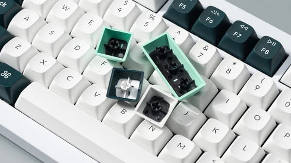 Keychron Q1 HE QMK trådløst tilpasset tastatur barebone-drejning sort