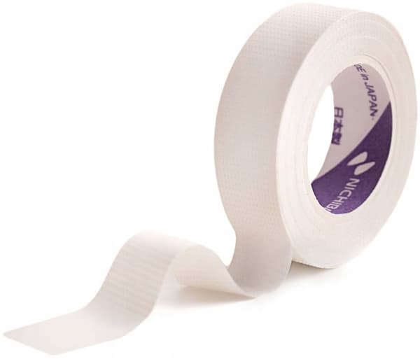 NICHIBAN perforerad ögonfranstejp 1,2 cm x 7 m