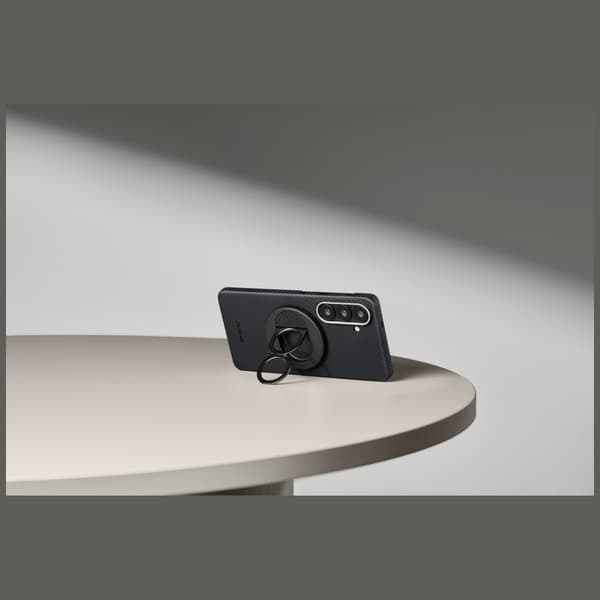 PITAKA Edge -kotelo MagSafe Galaxy S26:lle, musta ja harmaa