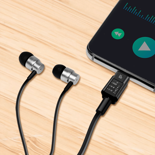 USB-C til 3,5 mm jack-lydadapter DAC med equalizer LogiLink Hi-Res 384kHz/32bit DSD128 Smartphone, Tablet, MacBook