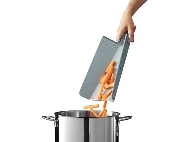 Chop2Pot Plus suuri harmaa leikkuulauta / Joseph Joseph