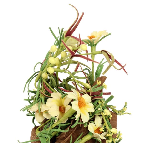 Gul blomsterarrangement til dekoration