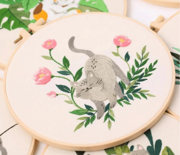 Broderikit med 3 ringar för katter