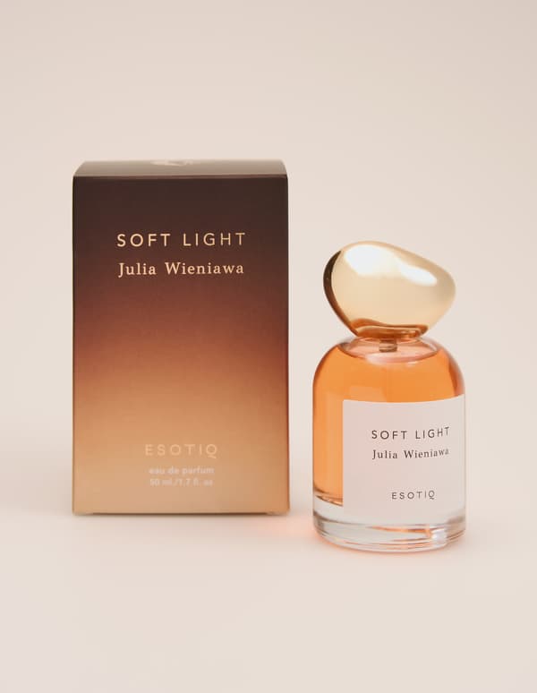 Soft Light Parfume Julia Wieniawa x ESOTIQ 50 ml ONE