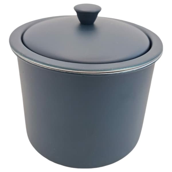 Elegant askfat med metalllock grönt