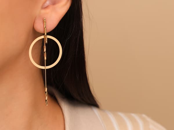 585 guldøreringe lange kæder med ringophæng 4,18 g hoops