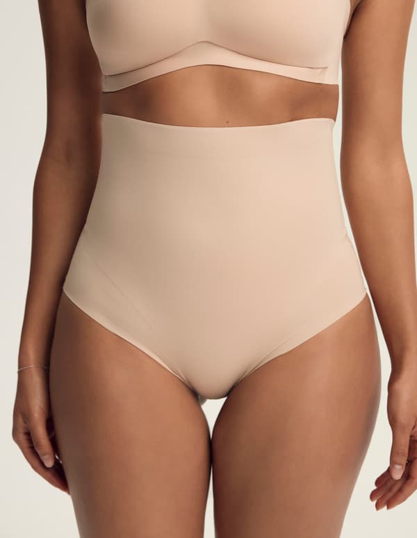 Glatte Esotiq maxitrusser | beige M