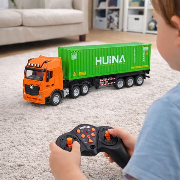 Fjernstyret lastbil med container HUINA lys og lyde 1:18