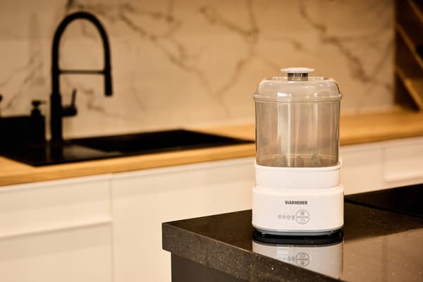 PureSteamPro elektrisk dampsterilisator med flaske- og suttetørrer