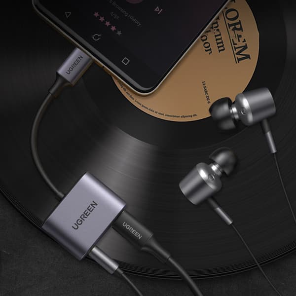 USB-C-äänisovitin - USB-C + 3,5 mm:n miniliitin - harmaa