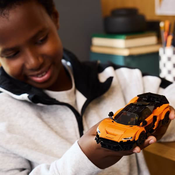LEGO Speed Champions McLaren W1 sæt med 287 dele (77257)