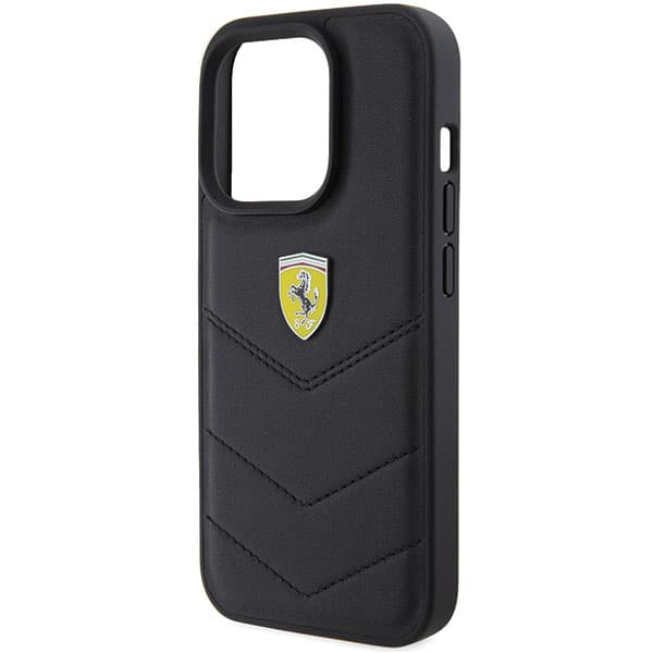 Ferrari Quiltet Metal Logo Cover til iPhone 15 Pro, Sort