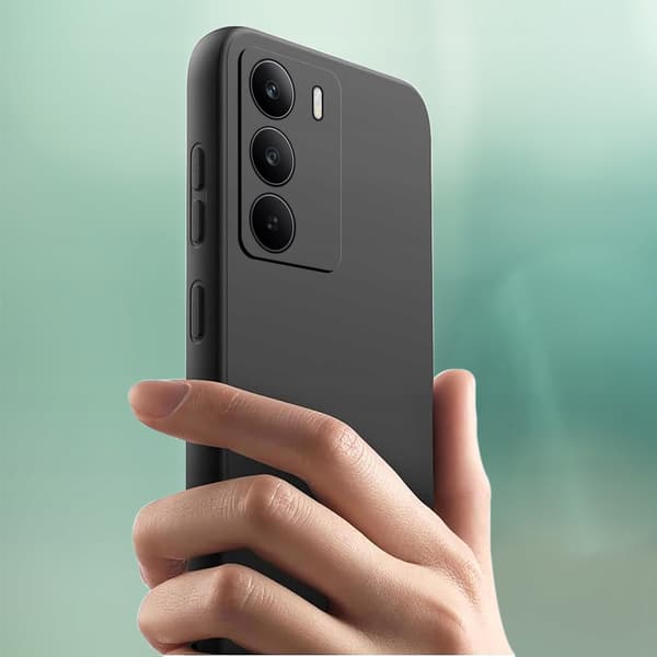 Realme C71 Mattsvart Silikonskal Set 2 Delar 9H Glas