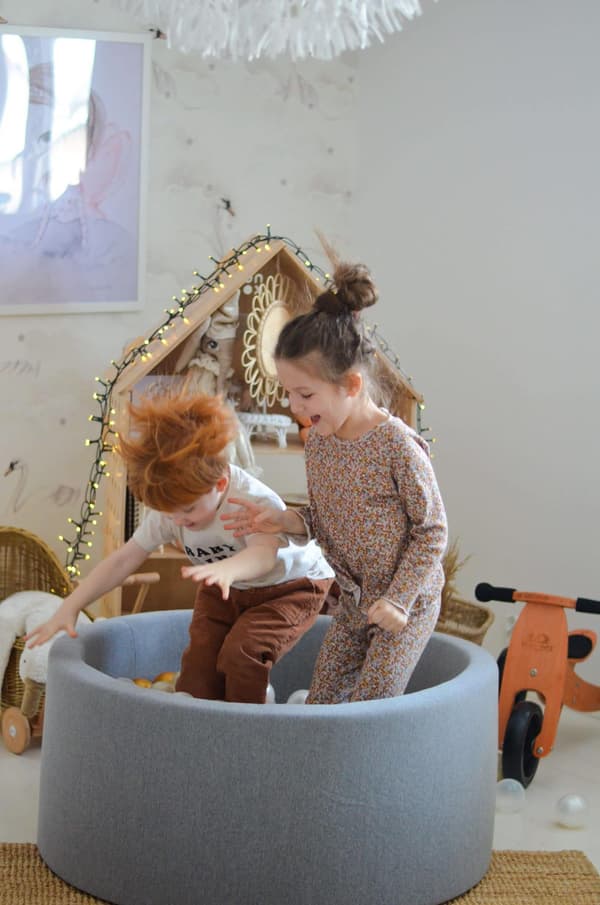 Tør pool 90x90x40cm grå med 400 bolde: turkis, grå, perlemor