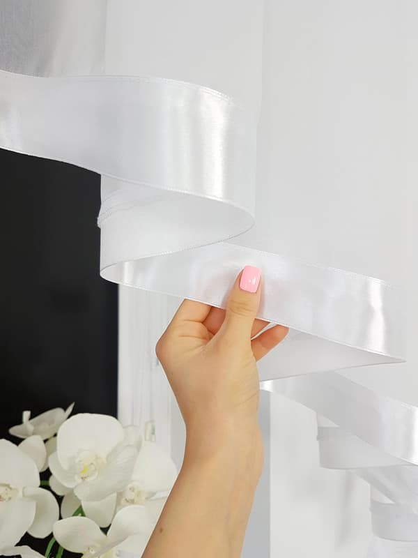 Lyhyt voile-verho silmukoilla 500x135cm