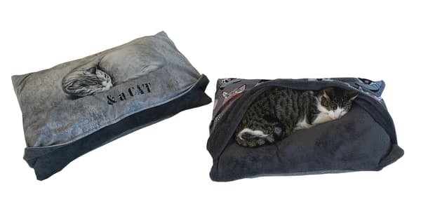 Sleeping Cat XL 60x45 -sänky peitolla