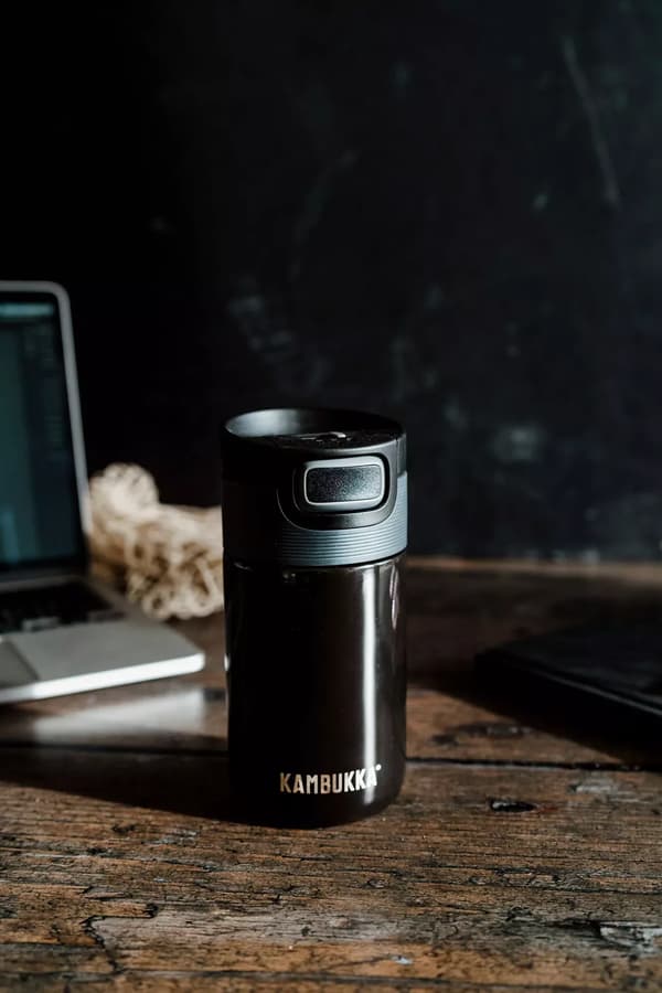Kambukka Etna termisk mugg 300ml becksvart