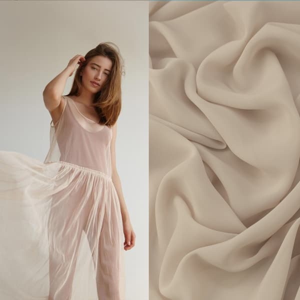 Beige chiffonmateriale