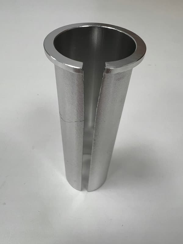 Adapter til sadelpindsreduktion 27,2 mm til 28,6 mm