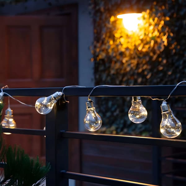 Solcellsdriven LED-trädgårdsgirlang 10 lampor 4,8 m varmvit